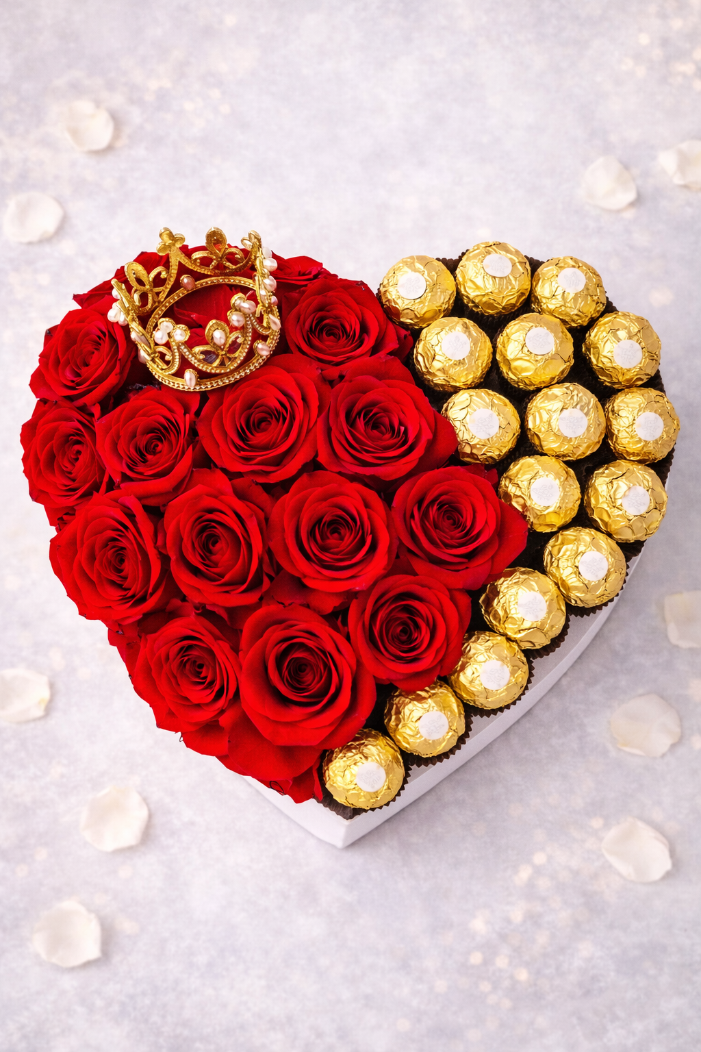 Xomaxy – Luxury Heart Rose & Chocolate Arrangement